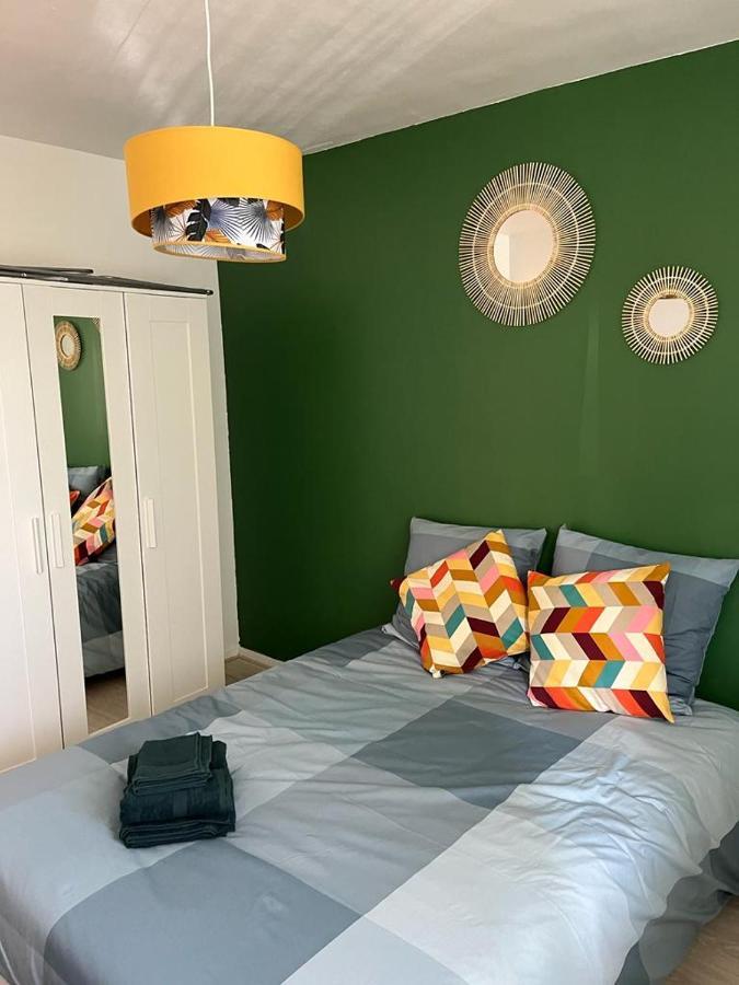Appartement Le Rousseau Metz Avec Parking Gratuit Exterior foto