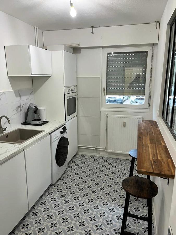 Appartement Le Rousseau Metz Avec Parking Gratuit Exterior foto